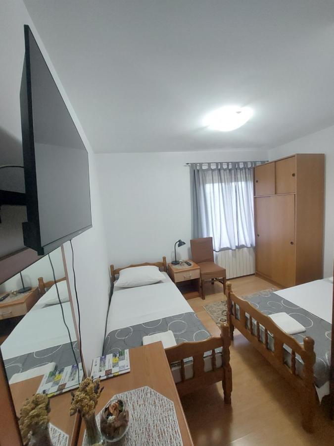 Rooms Putnik Senj  Exteriör bild