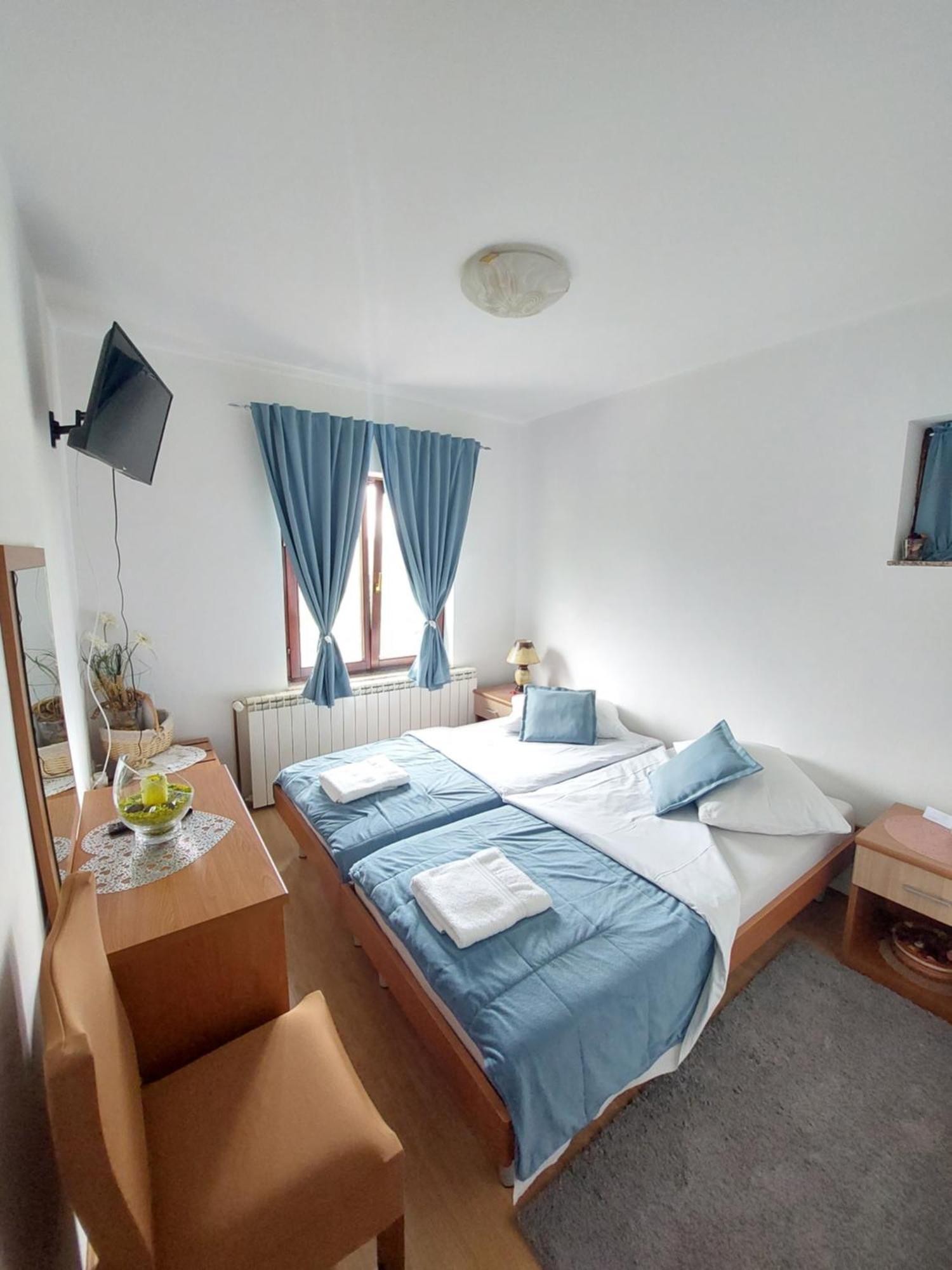 Rooms Putnik Senj  Exteriör bild